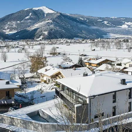 And Mountains Apartment Maishofen
